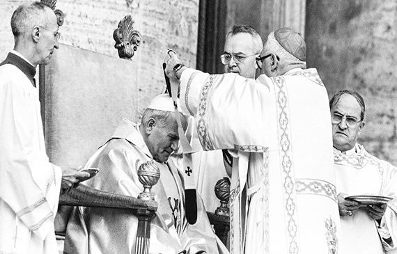 Recordemos sempre do apelo de São Papa João Paulo II: abrir as portas a Cristo