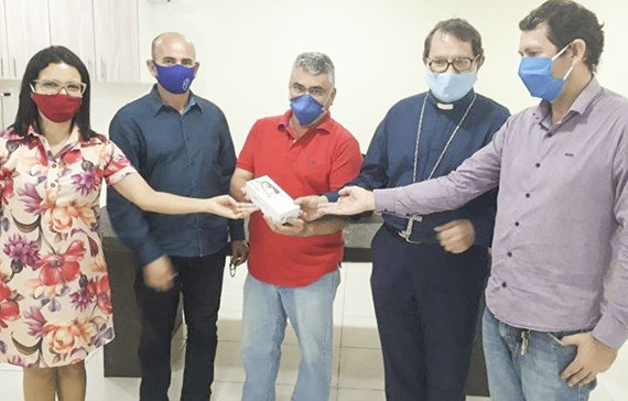 Bispo de Marabá agradece ao Papa pela doação de respirador
