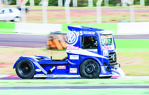 Fim de semana de velocidade tem F1, Porsche e Truck