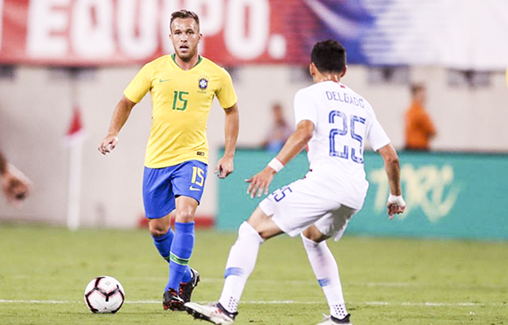 Vinícius Jr, Arthur e Militão  estão de volta à Seleção