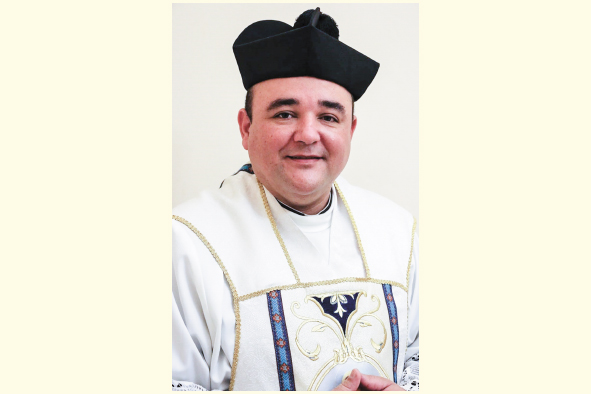 Padre Adriano se despede de Itu