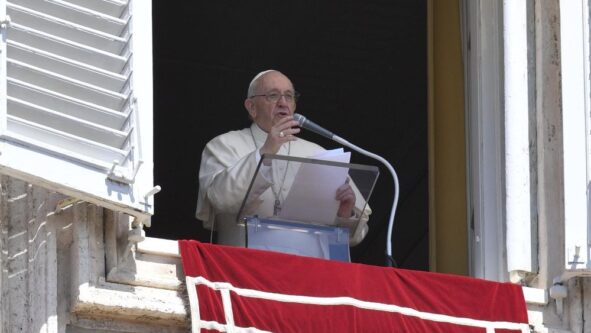 Papa Francisco: “o cristão é filho da escuta”