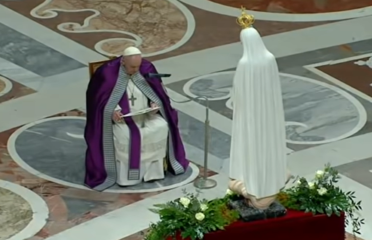 O Papa pede a Nossa Senhora: “que cesse esta guerra cruel e insensata”