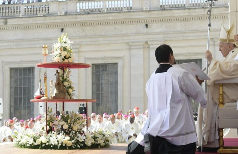 Papa Francisco: “vivamos as tarefas de cada dia em espírito de serviço”