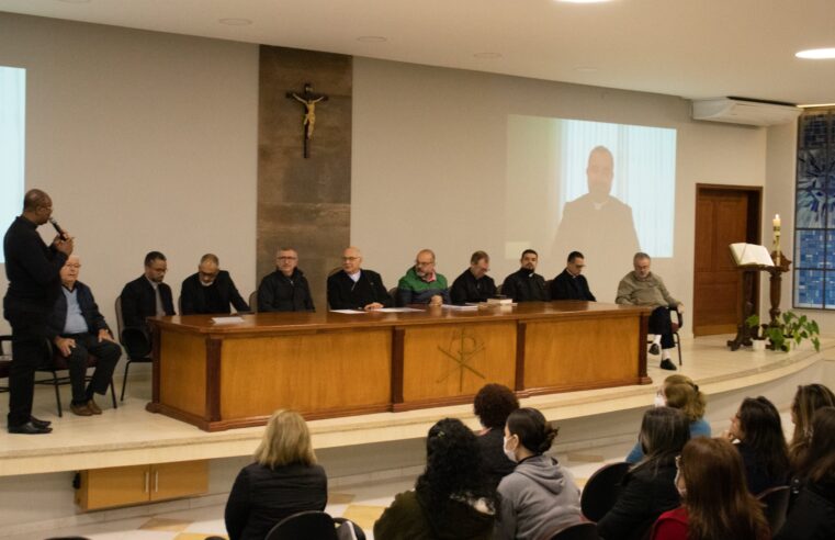 Dom Vicente saúda Dom Arnaldo, novo bispo de Jundiaí