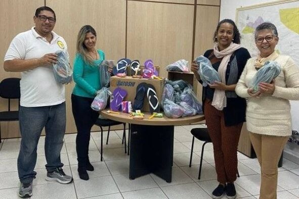 Ordem Franciscana Secular entrega doações para pessoas em situação de rua