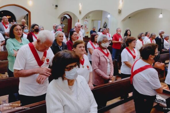Paróquia Aparecida celebra Coração de Jesus