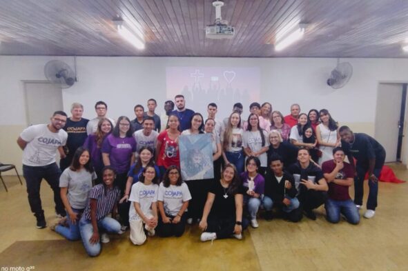 Paróquia Aparecida realiza Encontro de Jovens “Amor de Deus”