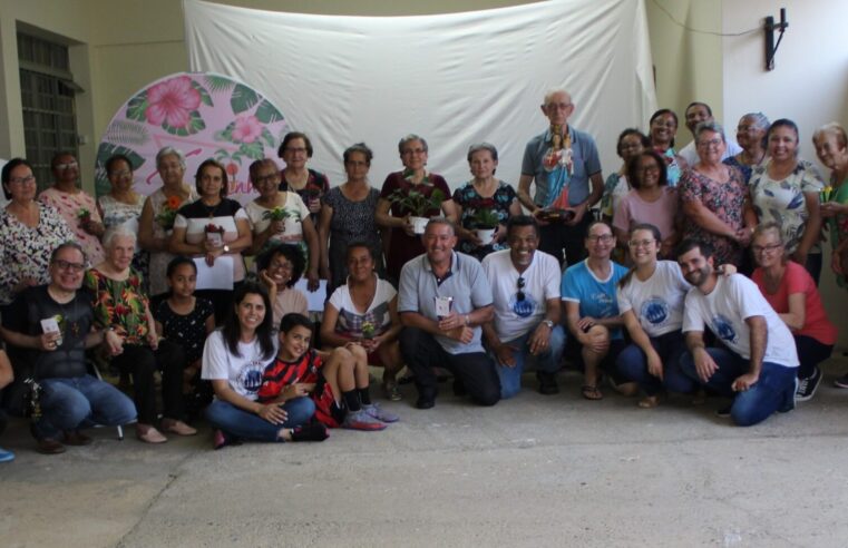 Comunidade Auxiliadora realizou Café da Tarde com a Melhor Idade