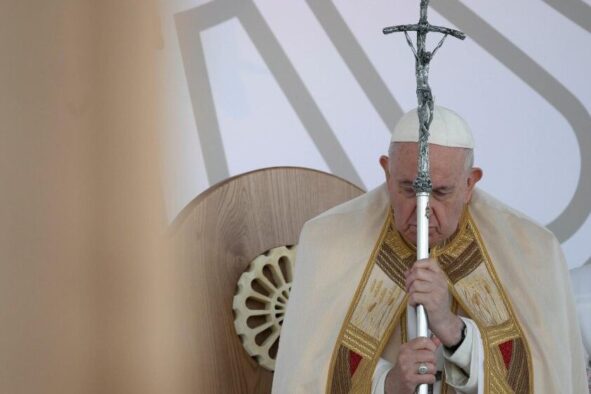 Papa Francisco: “quem adora a Deus não é escravo de ninguém”