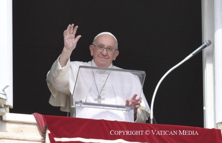 Papa Francisco: “onde há muito eu, há pouco Deus”