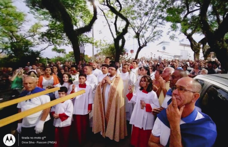 Paróquia Aparecida reúne milhares de fiéis na festa de sua padroeira