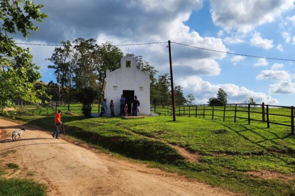 Missa celebrada na Fazenda Barreiro, no Piraí Acima