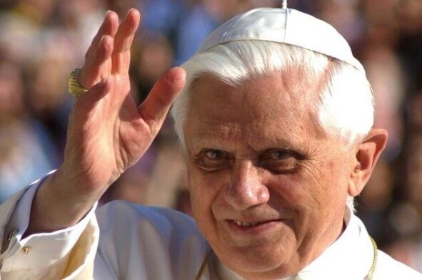 Simples e humilde trabalhador nas vinhas do Senhor: Bento XVI, o Grande