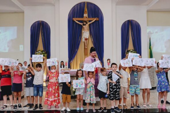 Crianças aprendem sobre o Advento com arte na Aparecida