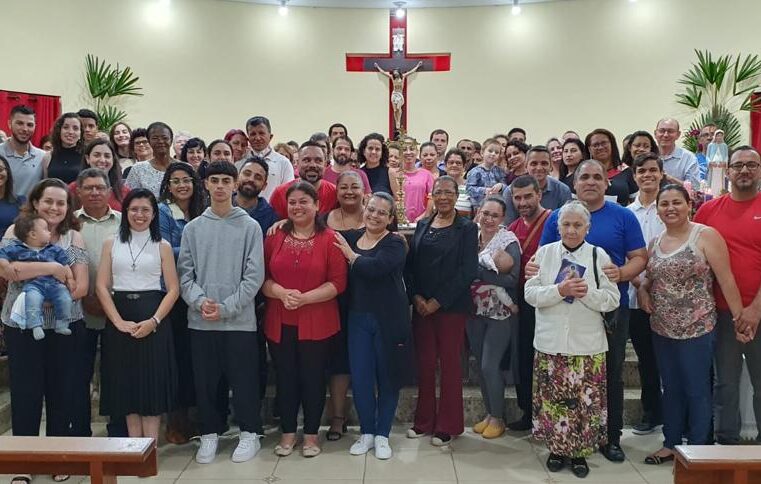 Sagrada Família celebra encerramento de curso de Fé Católica