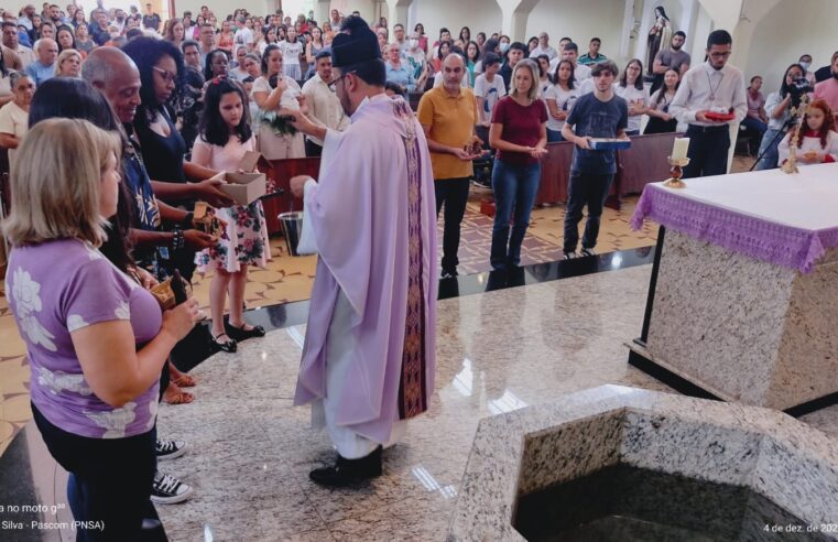 Missa na Aparecida tem bênção dos presépios e “o santo mais parecido”