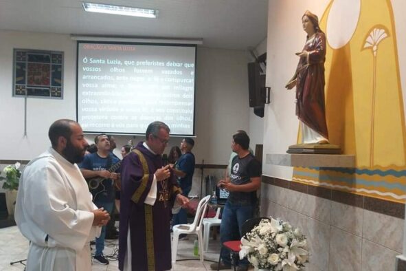 Novena de Santa Luzia prossegue até segunda