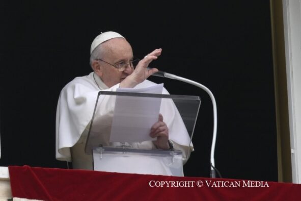 Papa Francisco: “O amor extraordinário de Cristo não é fácil, mas é possível”