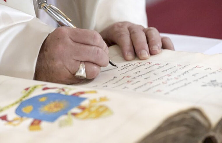 Rescrito do Papa esclarece dois pontos do motu proprio “Traditionis custodes”