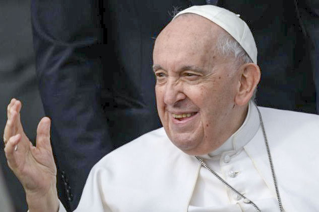 Papa Francisco completa 10 anos de  pontificado: “quero a paz como presente”