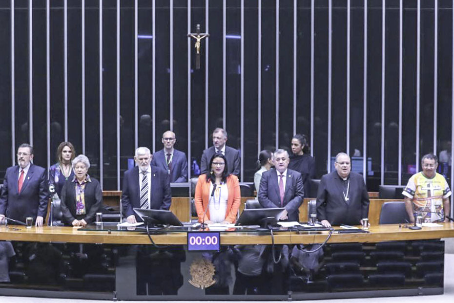 Sessão Solene na Câmara dos Deputados, em Brasília (DF), homenageia Campanha da Fraternidade 2023