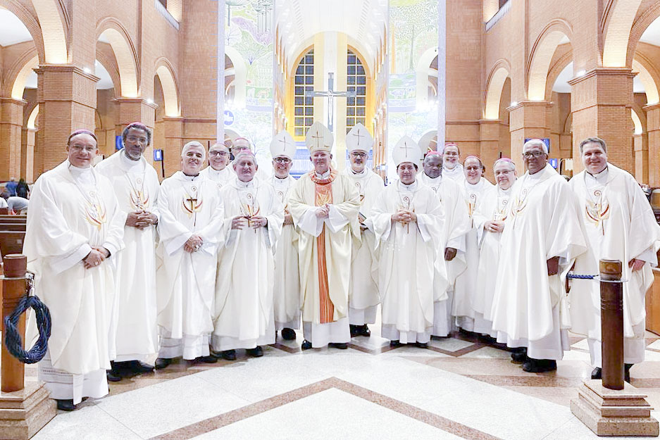 Em missa dedicada à posse da nova presidência da CNBB, dom Jaime pede bênçãos à Mãe Aparecida para nova gestão