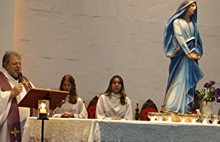 São Cristóvão realiza Meditação das Sete Dores de Maria