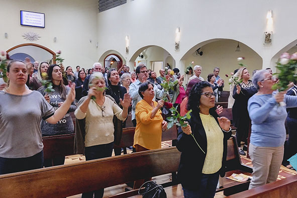 Paróquia Aparecida celebra Santa Rita