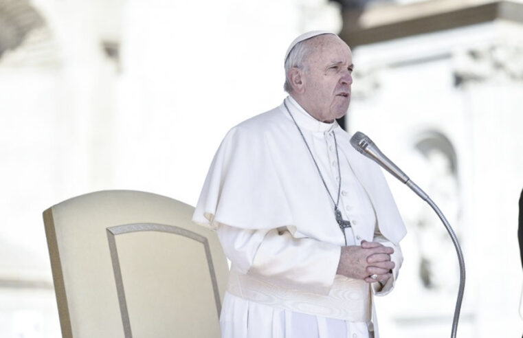 Recuperação do Papa Francisco continua satisfatória