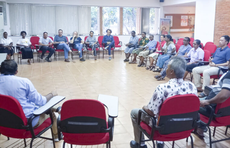 Sede das POM em Brasília recebe missionários de 18 nacionalidades do curso do Centro de Formação Intercultural (CENFI)