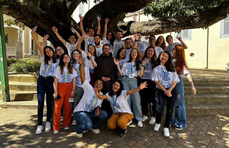 Equipe Jovens de Nossa Senhora realizou retiro