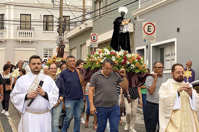 Festa de São Benedito termina com Missa Solene e Procissão