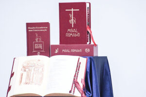 Missal-Romano-foto-lancamento-