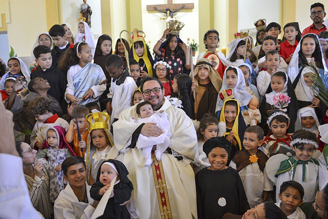 Mais de 60 “santos e santas” na Sagrada Família