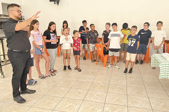 São João Batista realiza café da manhã com famílias assistidas