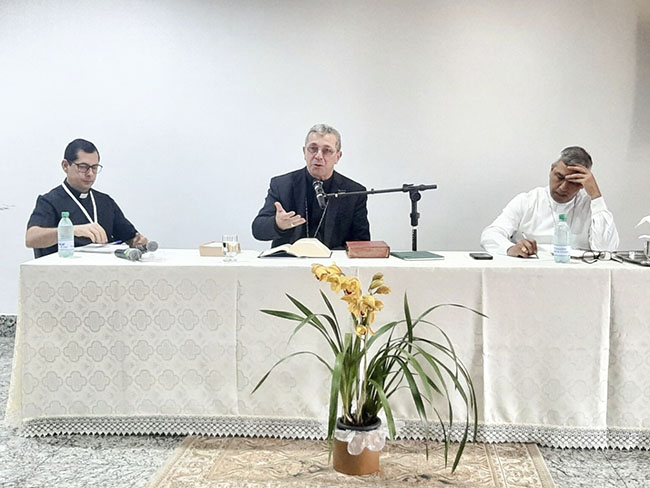 11º Encontro Regional de Liturgia teve estudo aprofundado sobre o novo Missal Romano