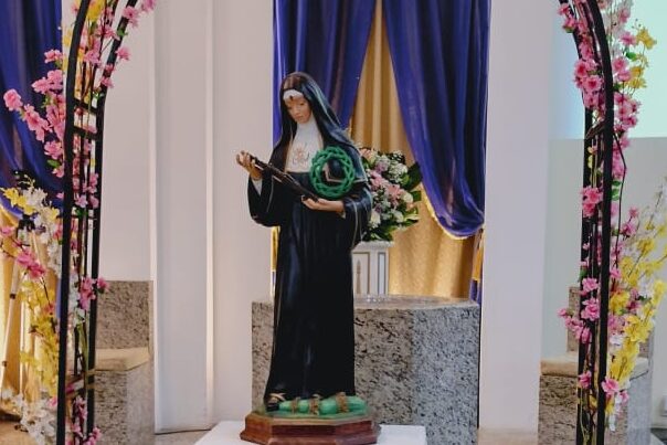 Paróquia Aparecida celebrou Santa Rita de Cássia