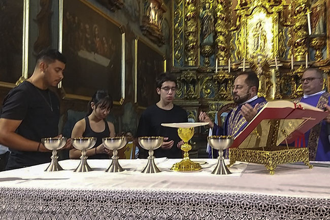 Novo passo aos Sacramentos de Iniciação Cristã