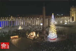 P4_P5_VATICANO_Presepio_Arvore_Praca_Sao_Pedro_03 copiar