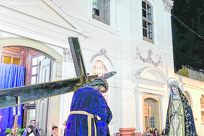 Missas, procissões e encenações marcam início da Semana Santa em Itu