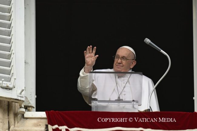 Papa Francisco: “fazer mais casa e menos mercado, espalhar a fraternidade”
