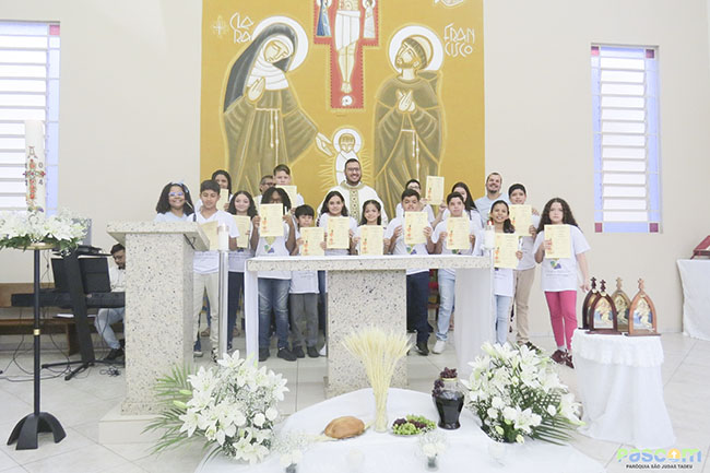 Primeira Eucaristia na Santa Clara