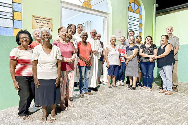 Comunidade Santo Antônio celebra aniversário do ministro Airton