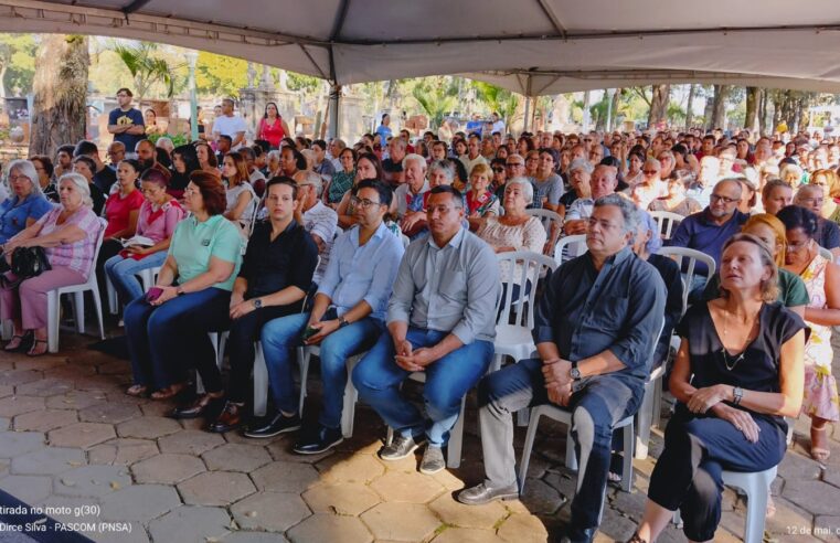 Missa no Cemitério pelas mães falecidas