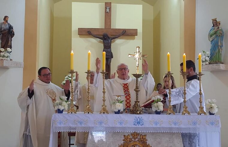 Sagrada Família celebra Crisma de 122 jovens e adultos