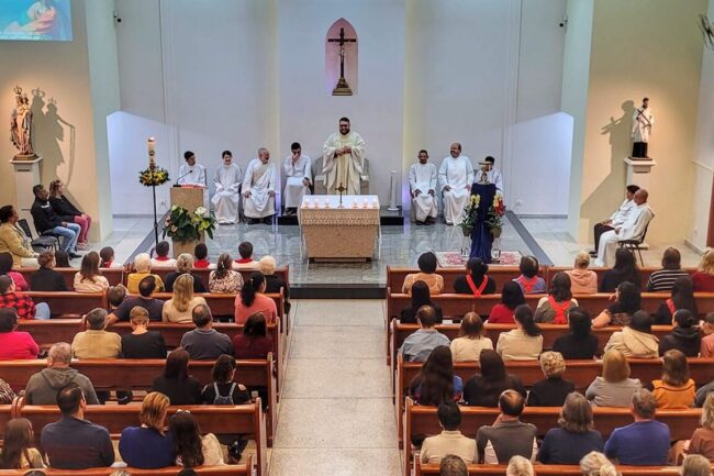 Ação de Graças pelo aniversário de padre João Renan