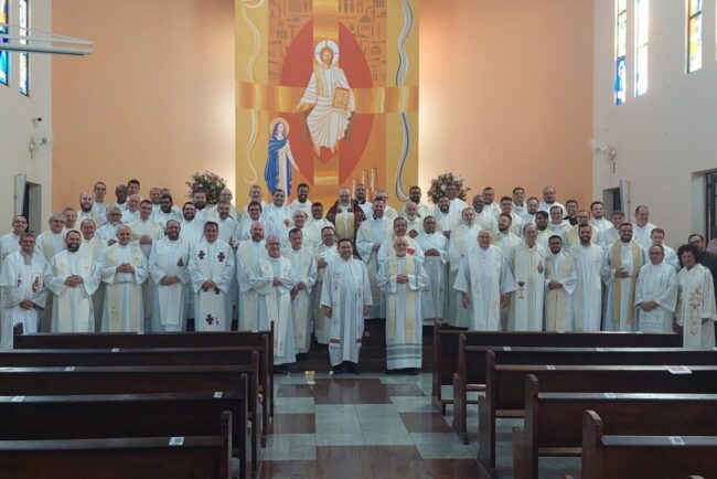 Presbíteros da Diocese de Jundiaí se reúnem para manhã de oração