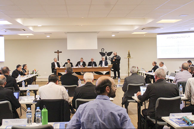 Conselho Permanente refletiu sobre a crise ambiental, situação no RS e a vivência da fé no Brasil