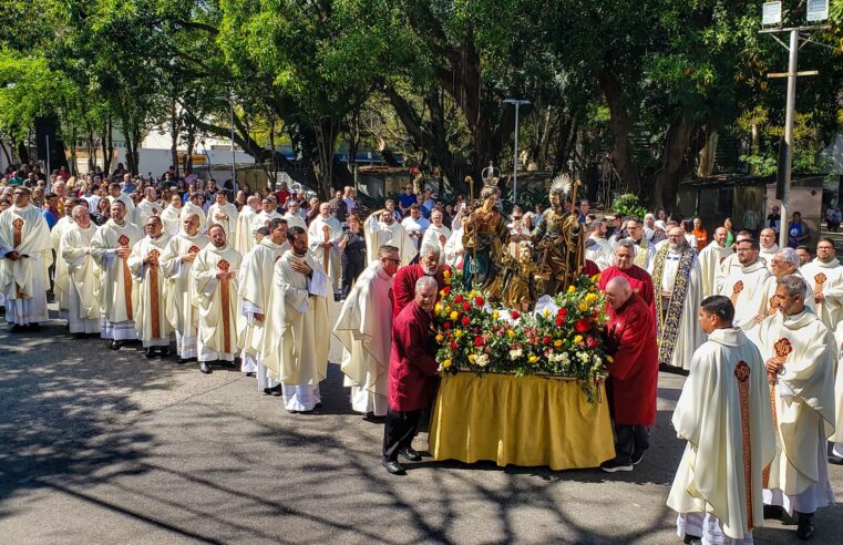 Festa de Nossa Senhora do Desterro reuniu centenas de fiéis